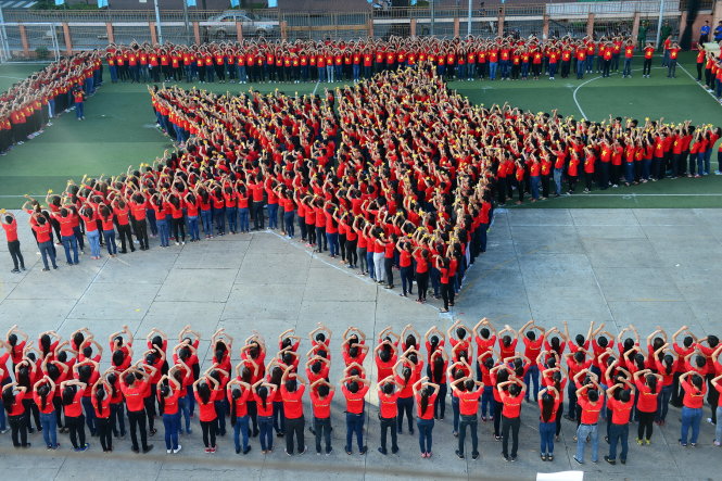 ໄຂວັນບຸນ“ຂ້າພະເຈົ້າຮັກປະເທດຊາດ“ຢູ່ນະຄອນໂຮ່ຈີມິນ